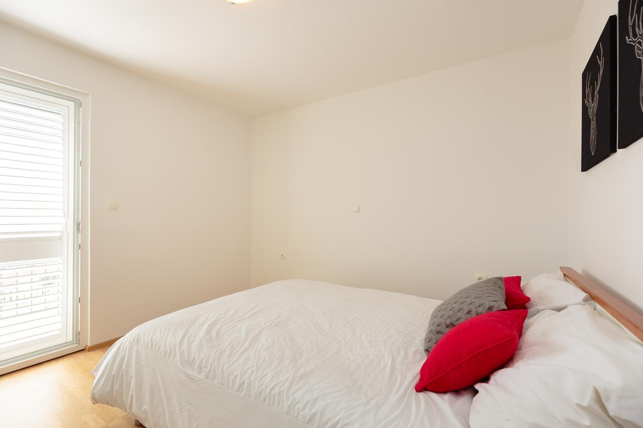 Two Bedroom Sunny Suite ดูบรอฟนิก ภายนอก รูปภาพ