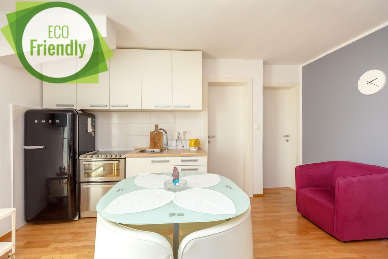 Two Bedroom Sunny Suite ดูบรอฟนิก ภายนอก รูปภาพ